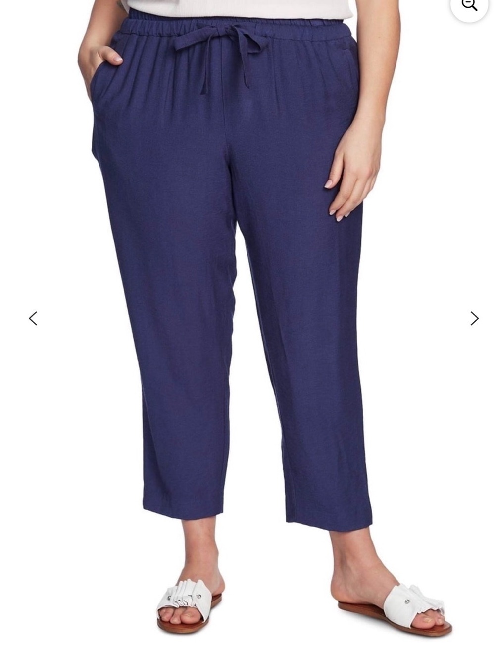 1. State Navy Drawstring Cropped Pants
